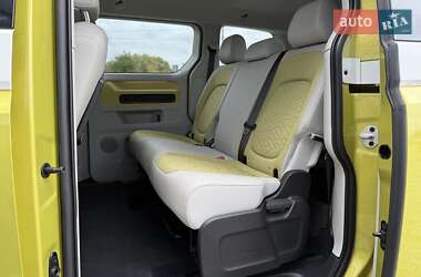 Минивэн Volkswagen I.D. Buzz 2023 в 