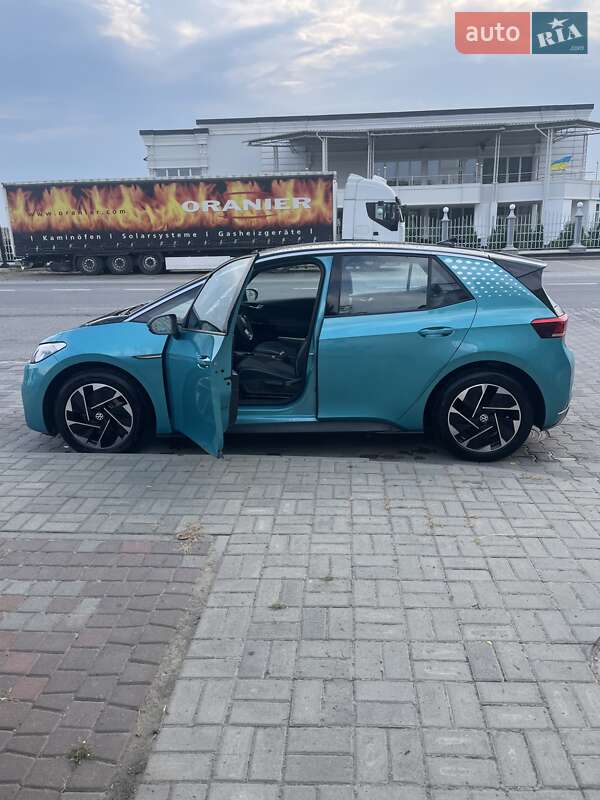 Хетчбек Volkswagen ID.3 2022 в Снятині