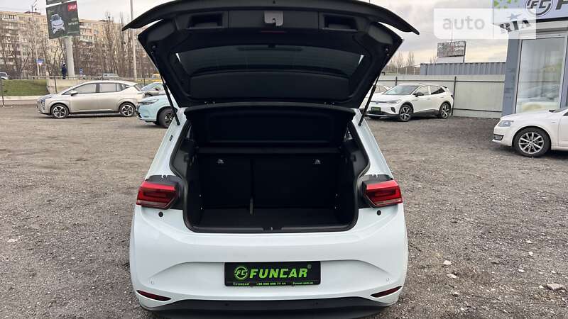 Хэтчбек Volkswagen ID.3 2023 в Киеве