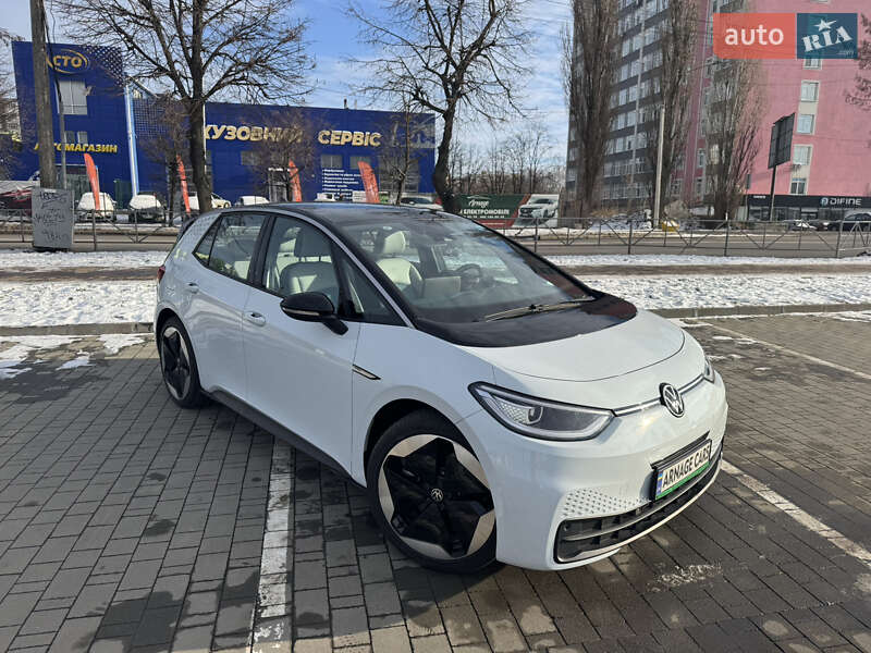 Хетчбек Volkswagen ID.3 2023 в Хмельницькому