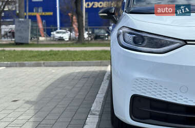 Хетчбек Volkswagen ID.3 2023 в 