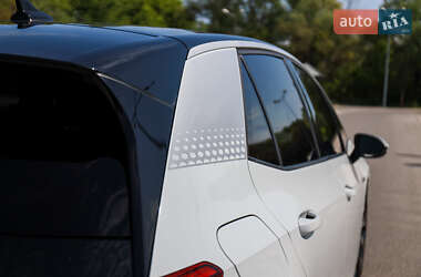 Хетчбек Volkswagen ID.3 2020 в 