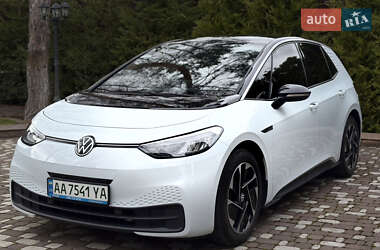 Хэтчбек Volkswagen ID.3 2022 в Киеве