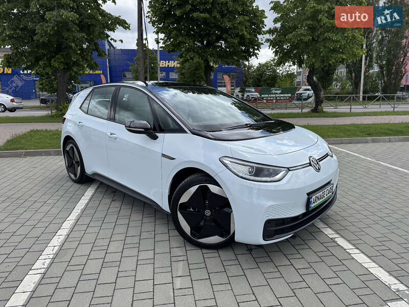 Хетчбек Volkswagen ID.3 2023 в Хмельницькому
