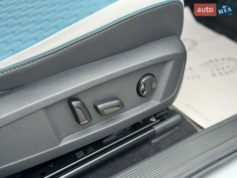 Хетчбек Volkswagen ID.3 2023 в Хмельницькому