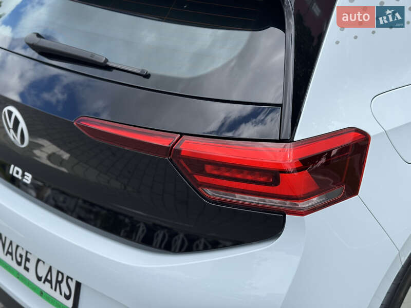 Хетчбек Volkswagen ID.3 2023 в Хмельницькому