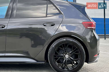 Хетчбек Volkswagen ID.3 2020 в 
