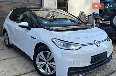 Хетчбек Volkswagen ID.3 2021 в Стрию