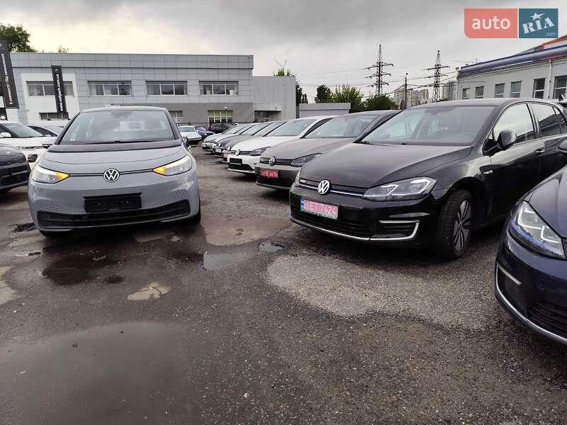 Хэтчбек Volkswagen ID.3 2021 в Киеве