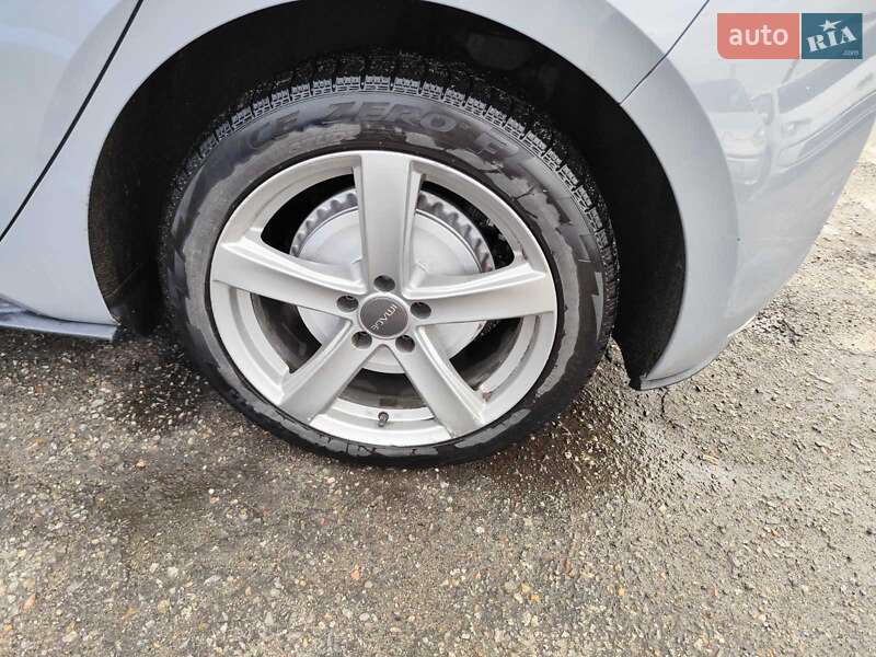 Хэтчбек Volkswagen ID.3 2021 в Киеве