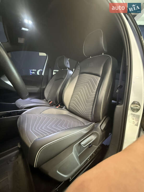 Хэтчбек Volkswagen ID.3 2022 в Кропивницком фото 26 Хэтчбек Volkswagen ID.3 2022 в Кропивницком