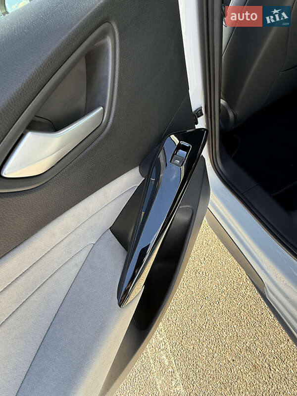 Хетчбек Volkswagen ID.3 2024 в Києві фото 4 Хетчбек Volkswagen ID.3 2024 в Києві