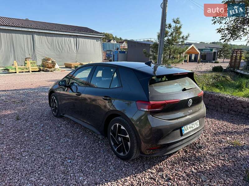 Хэтчбек Volkswagen ID.3 2022 в Киеве
