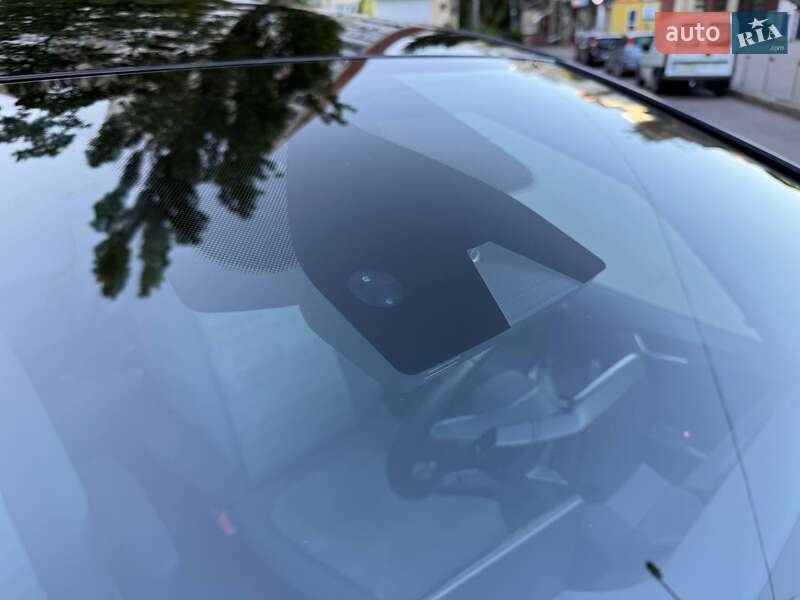 Хэтчбек Volkswagen ID.3 2022 в Киеве