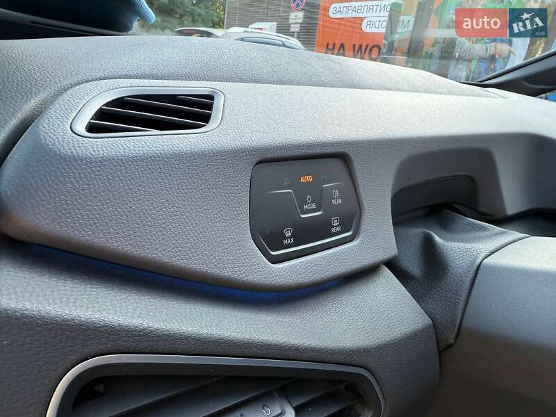 Хэтчбек Volkswagen ID.3 2022 в Киеве