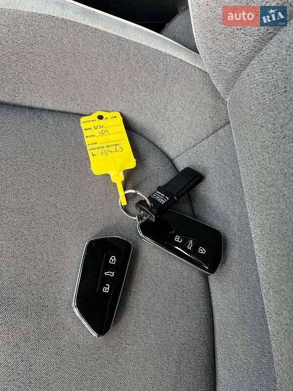 Хэтчбек Volkswagen ID.3 2020 в Львове фото 35 Хэтчбек Volkswagen ID.3 2020 в Львове