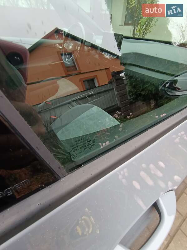 Хэтчбек Volkswagen ID.3 2023 в Ровно фото 96 Хэтчбек Volkswagen ID.3 2023 в Ровно