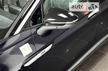 Позашляховик / Кросовер Volkswagen ID.4 Crozz 2023 в 