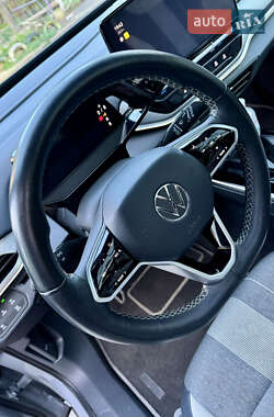 Позашляховик / Кросовер Volkswagen ID.4 Crozz 2021 в 