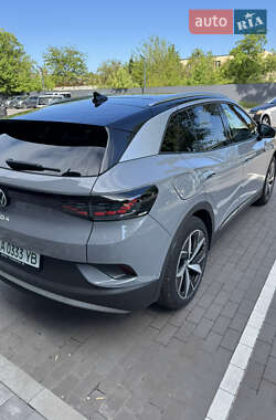 Позашляховик / Кросовер Volkswagen ID.4 Crozz 2022 в 