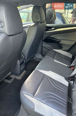 Позашляховик / Кросовер Volkswagen ID.4 Crozz 2021 в 