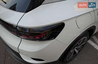 Внедорожник / Кроссовер Volkswagen ID.4 Crozz 2023 в 