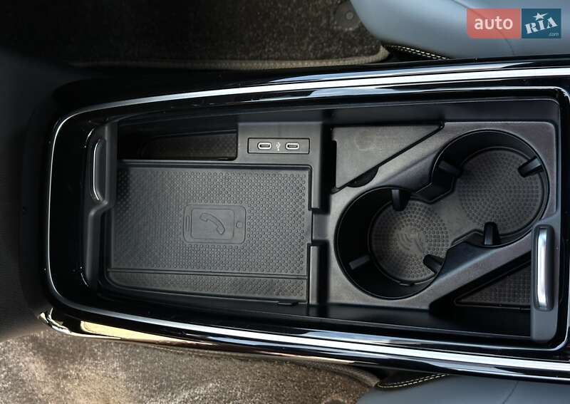 Позашляховик / Кросовер Volkswagen ID.4 X 2022 в Чернівцях фото 31 Позашляховик / Кросовер Volkswagen ID.4 X 2022 в Чернівцях