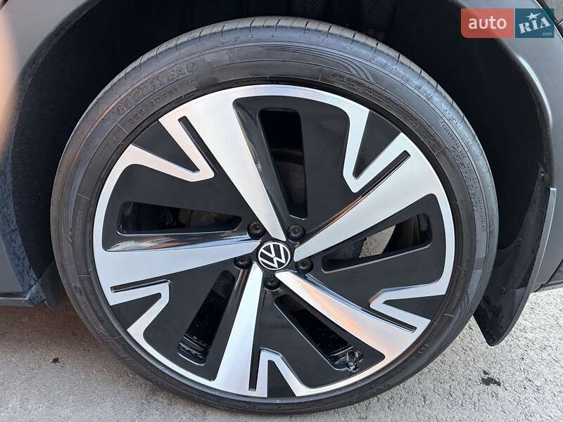 Позашляховик / Кросовер Volkswagen ID.4 X 2023 в Кривому Розі