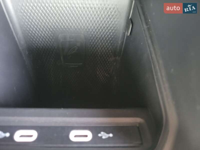 Внедорожник / Кроссовер Volkswagen ID.4 2023 в Полтаве