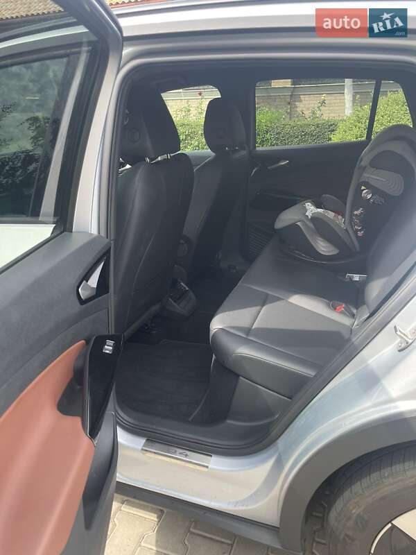 Внедорожник / Кроссовер Volkswagen ID.4 2022 в Одессе фото 15 Внедорожник / Кроссовер Volkswagen ID.4 2022 в Одессе