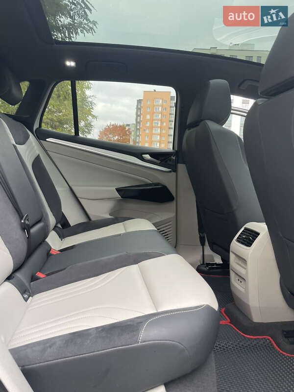 Позашляховик / Кросовер Volkswagen ID.4 2022 в Івано-Франківську