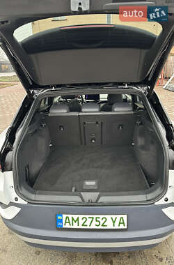 Внедорожник / Кроссовер Volkswagen ID.4 2021 в 