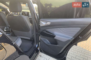Позашляховик / Кросовер Volkswagen ID.4 2022 в 