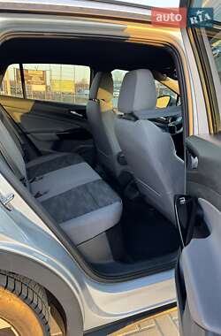 Внедорожник / Кроссовер Volkswagen ID.4 2021 в 