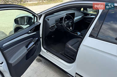 Внедорожник / Кроссовер Volkswagen ID.4 2023 в 
