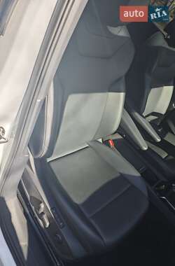 Позашляховик / Кросовер Volkswagen ID.4 2021 в 
