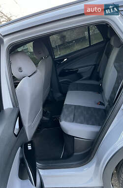 Внедорожник / Кроссовер Volkswagen ID.4 2022 в 