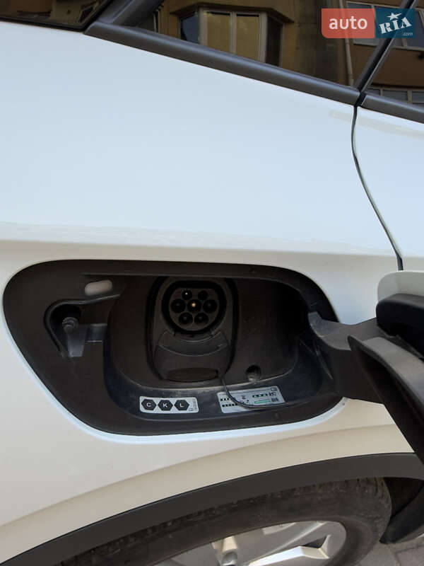 Позашляховик / Кросовер Volkswagen ID.4 2023 в Івано-Франківську