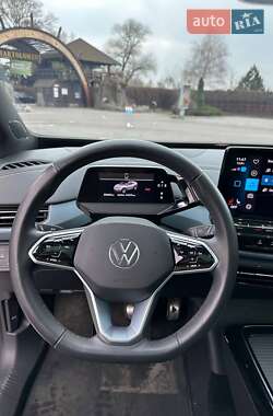Внедорожник / Кроссовер Volkswagen ID.4 2021 в 