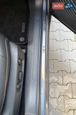 Внедорожник / Кроссовер Volkswagen ID.4 2022 в 