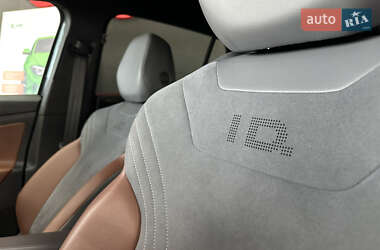 Позашляховик / Кросовер Volkswagen ID.4 2021 в 