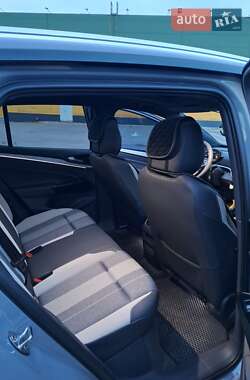 Внедорожник / Кроссовер Volkswagen ID.4 2022 в 