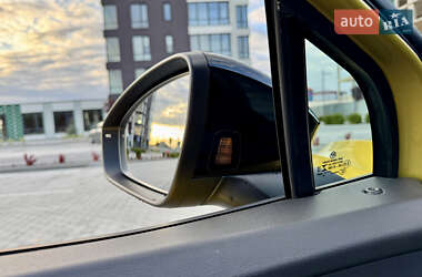 Внедорожник / Кроссовер Volkswagen ID.4 2020 в 