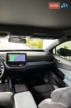 Внедорожник / Кроссовер Volkswagen ID.4 2021 в 