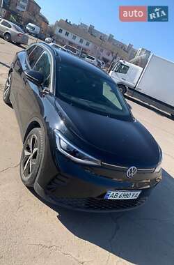 Позашляховик / Кросовер Volkswagen ID.4 2023 в 
