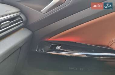 Внедорожник / Кроссовер Volkswagen ID.4 2020 в 