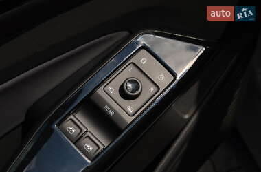 Внедорожник / Кроссовер Volkswagen ID.4 2021 в 