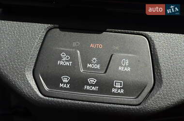 Внедорожник / Кроссовер Volkswagen ID.4 2021 в 