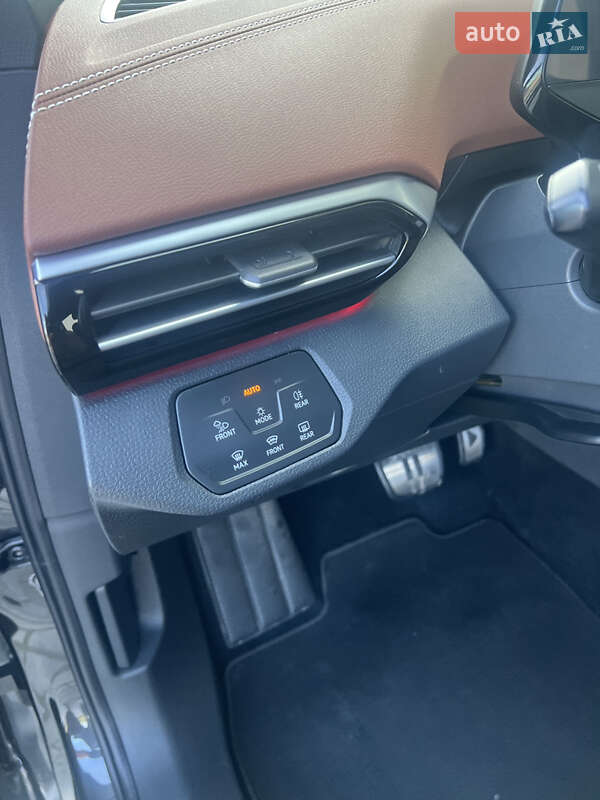 Внедорожник / Кроссовер Volkswagen ID.4 2021 в Львове