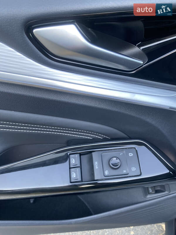 Позашляховик / Кросовер Volkswagen ID.4 2022 в Києві
